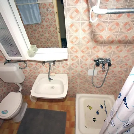 3 Bedroom Apartment In Tisno Exterior photo