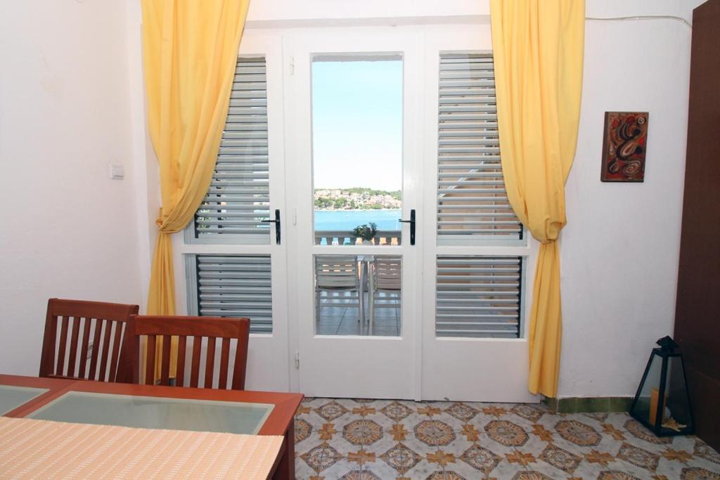 3 Bedroom In Tisno