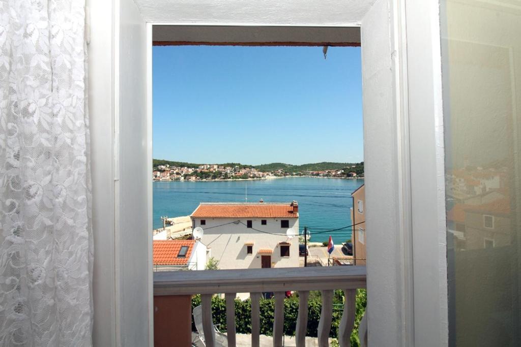 3 Bedroom In Apartment *